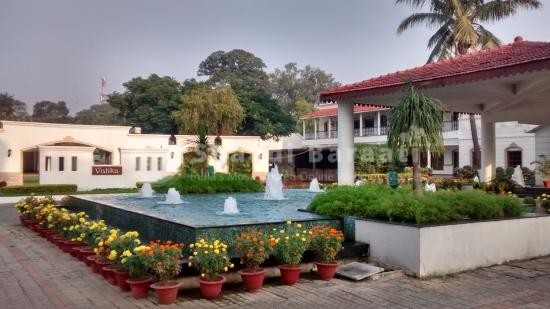 Chanakya BNR Hotel