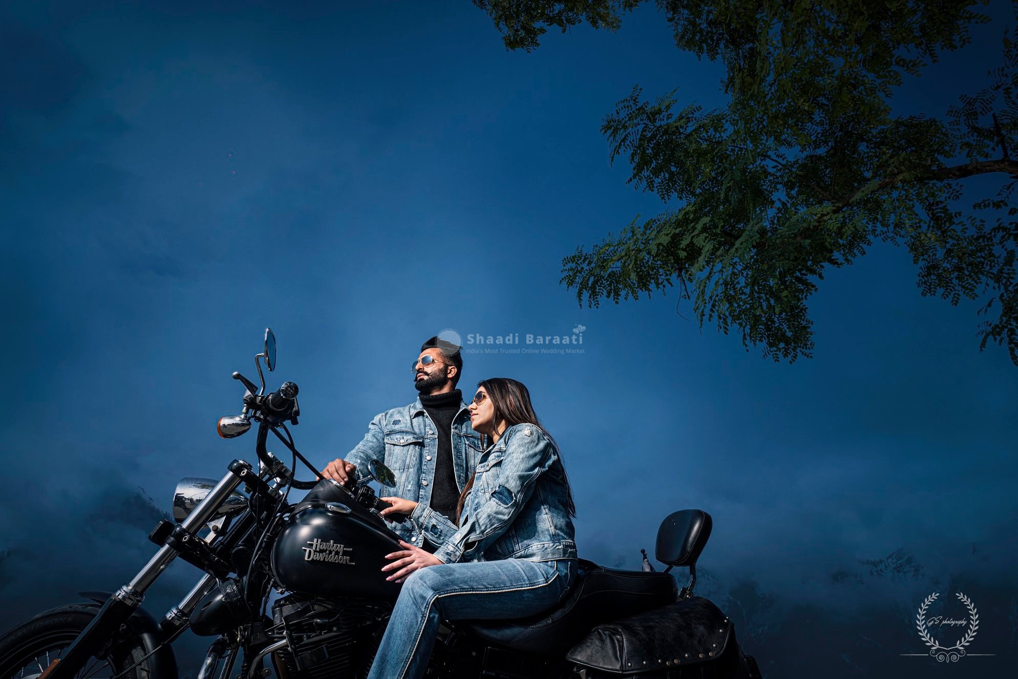 bike couple #bike couple #bike couple love #bikers couples #bike lovers  couples video bike lover girl - ShareChat - Funny, Romantic, Videos,  Shayari, Quotes