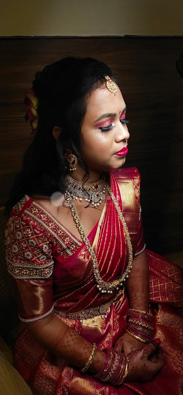Makeup artist Amulya | Bridal Makeup Artist in Bangalore | Shaadi Baraati