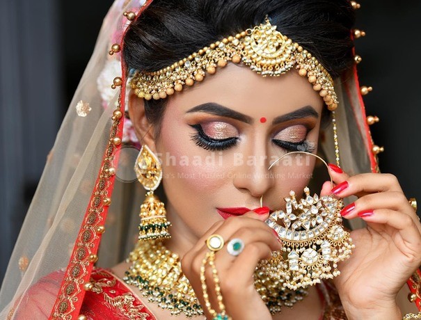 Aayushi Patel Makeup Artist